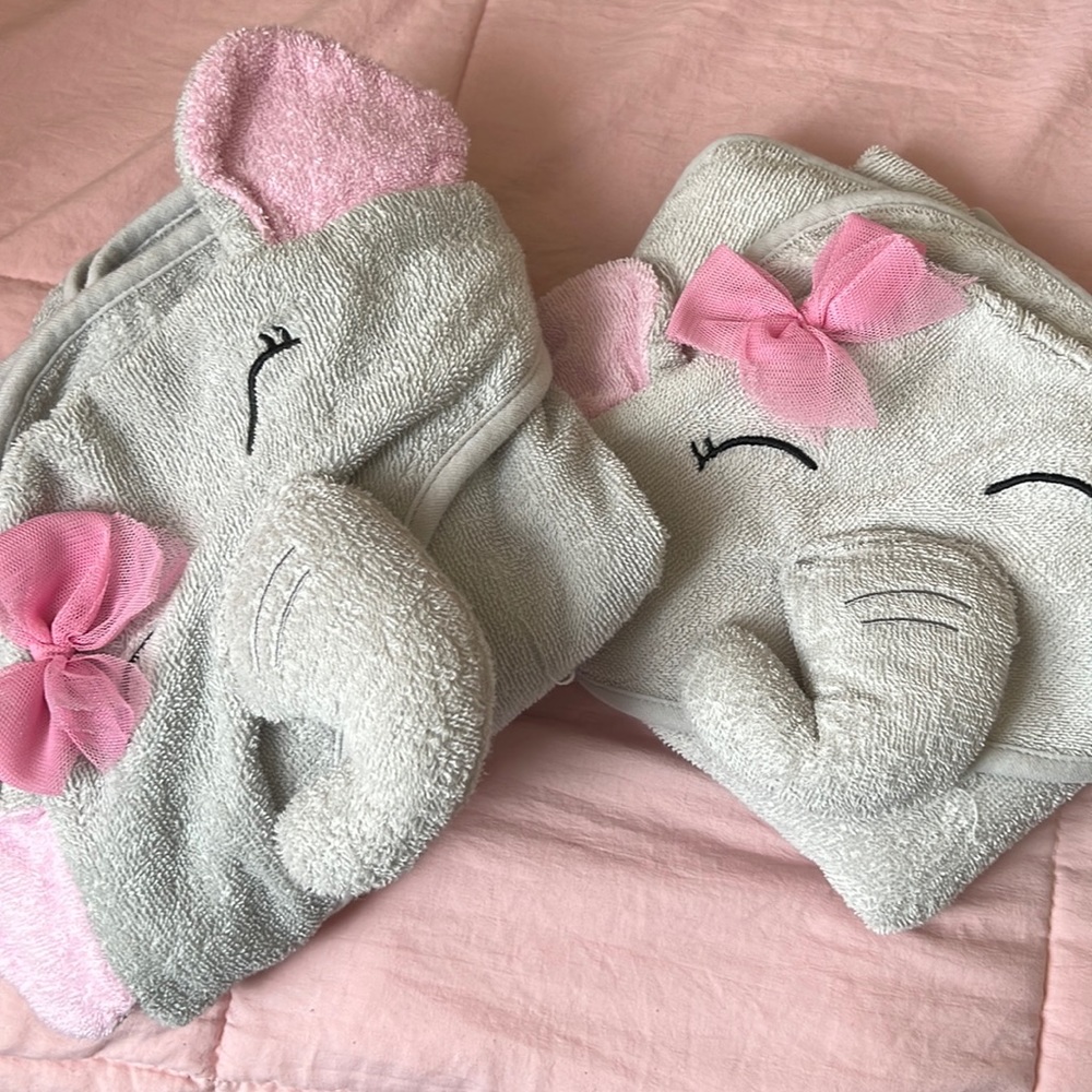 Elephant baby girl towel